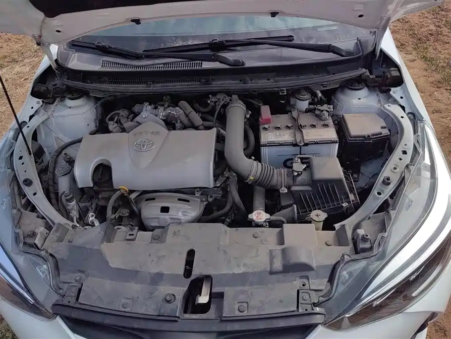 TOYOTA YARIS L TO ENJOY