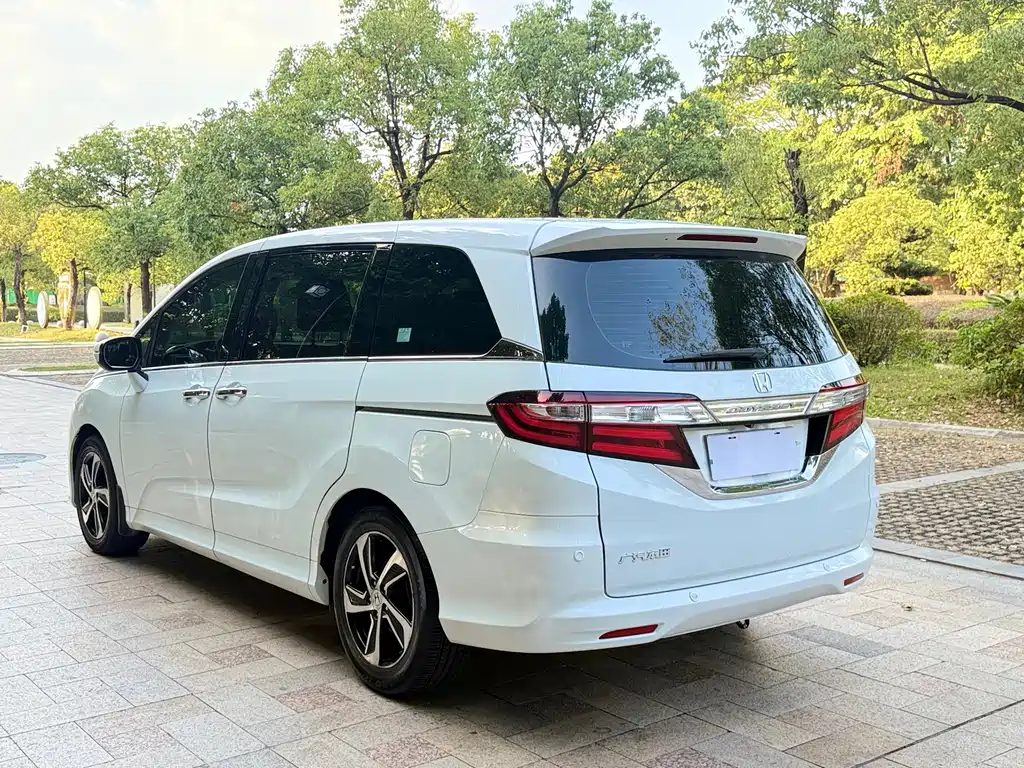 Honda Odyssey — миниатюра 6
