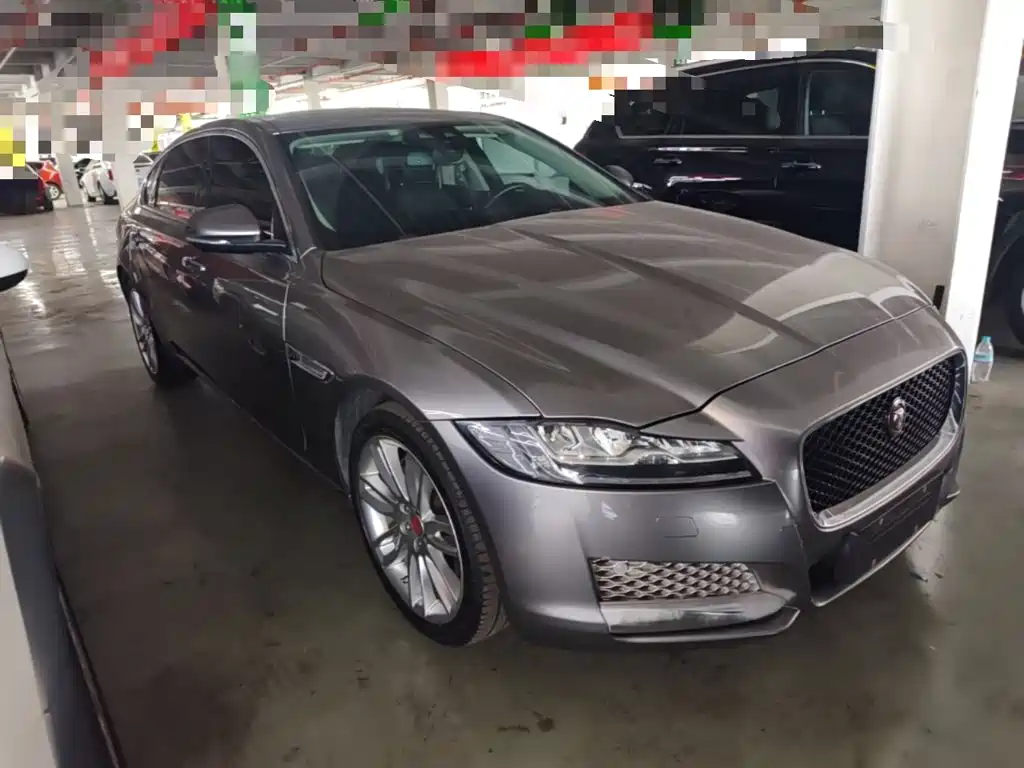 Jaguar XFL — миниатюра 4