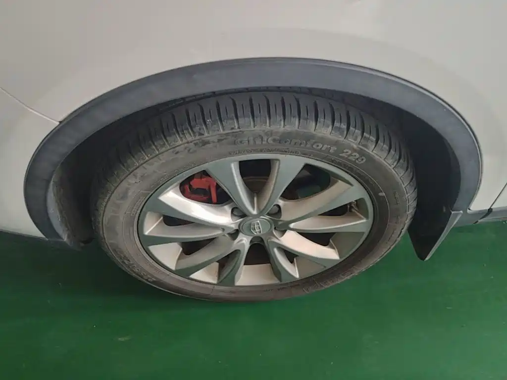 Geely Emgrand GS — миниатюра 23