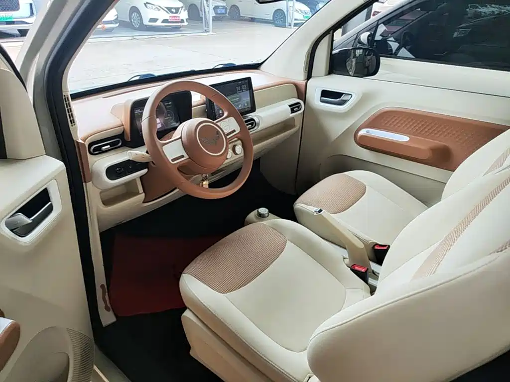 Wuling MINIEV — миниатюра 16