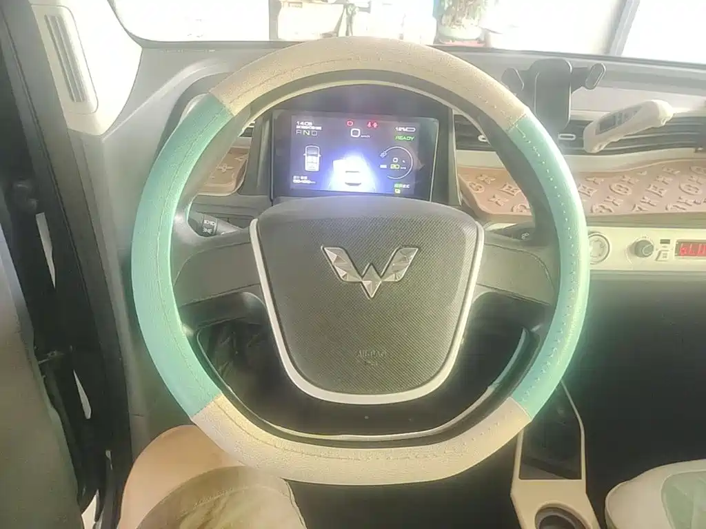 Wuling MINIEV — миниатюра 7
