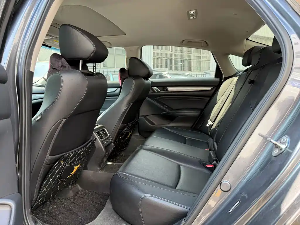 Honda Accord — миниатюра 6