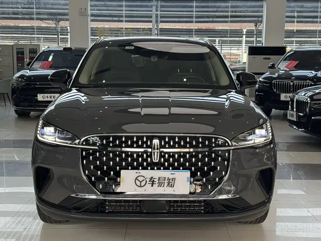 Lincoln Corsair 2023 2.0T Premium