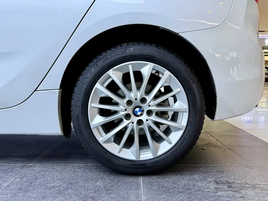 BMW 2 SERIES STATION WAGON