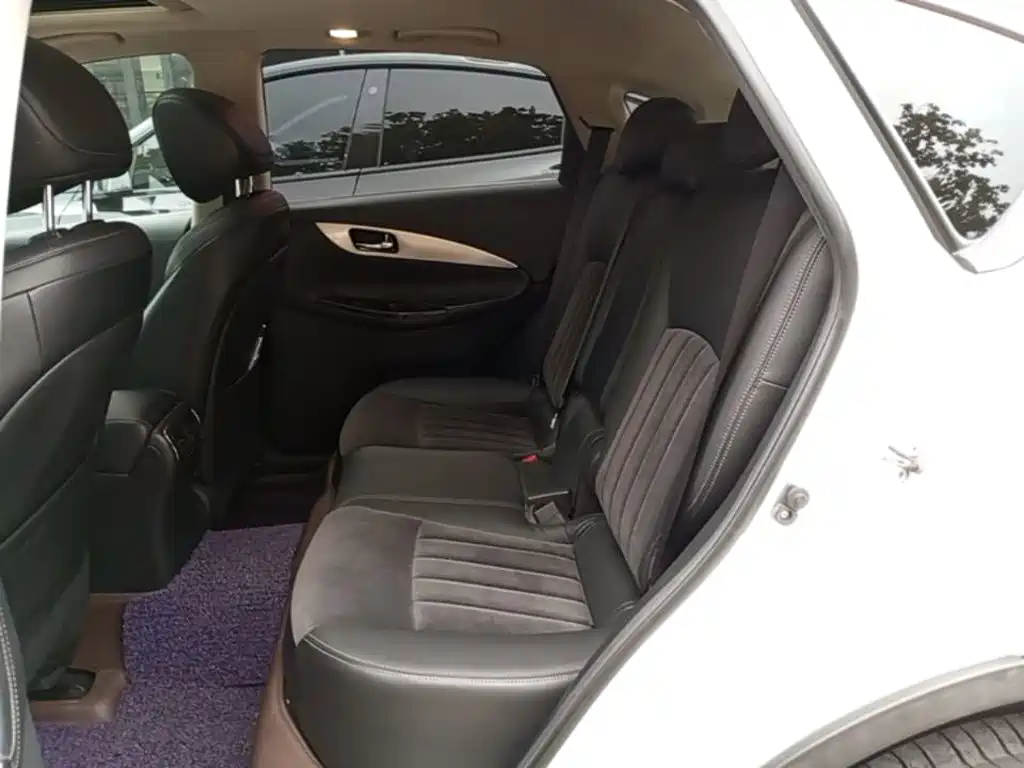 Infiniti QX50 — миниатюра 17