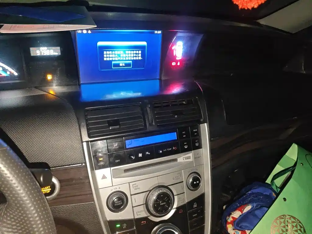 Luxgen Big 7 MPV — миниатюра 9