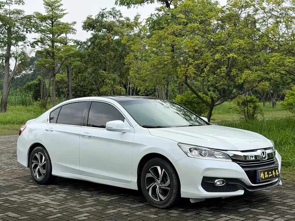 Honda Accord — миниатюра 2