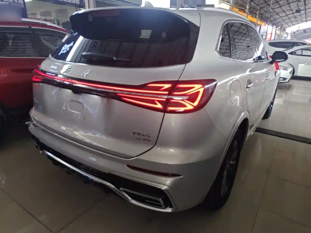 Hongqi HS5 2023 2.0T Pro