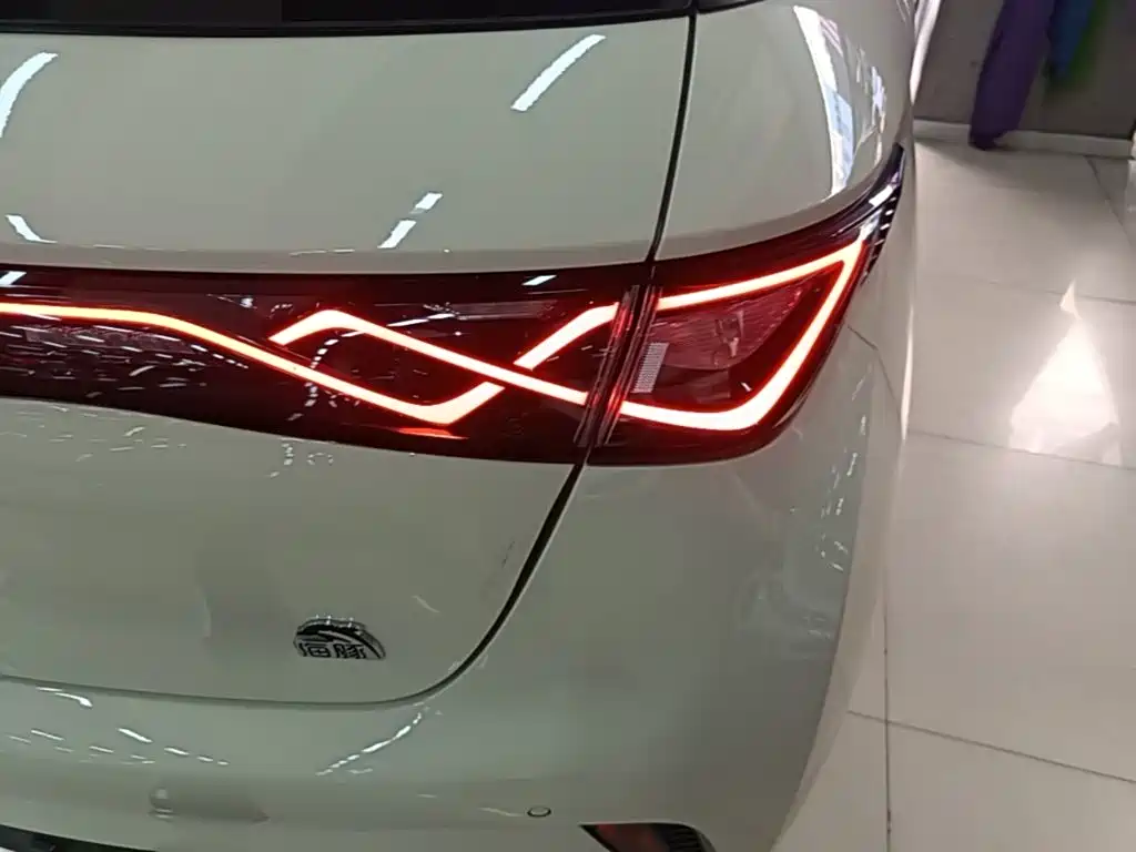 BYD Dolphin — миниатюра 8