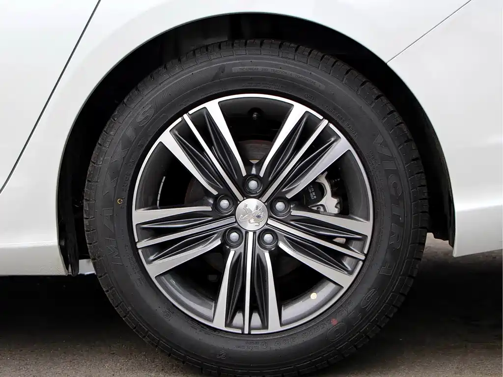 Peugeot 308 — миниатюра 9