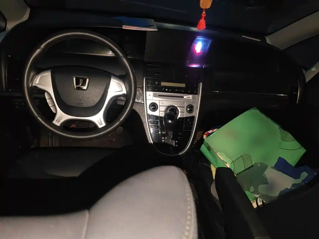 Luxgen Big 7 MPV — миниатюра 5