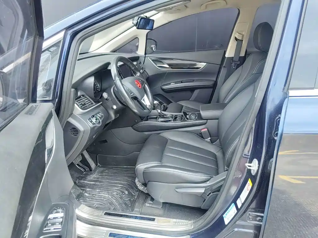 BYD MAX — миниатюра 15