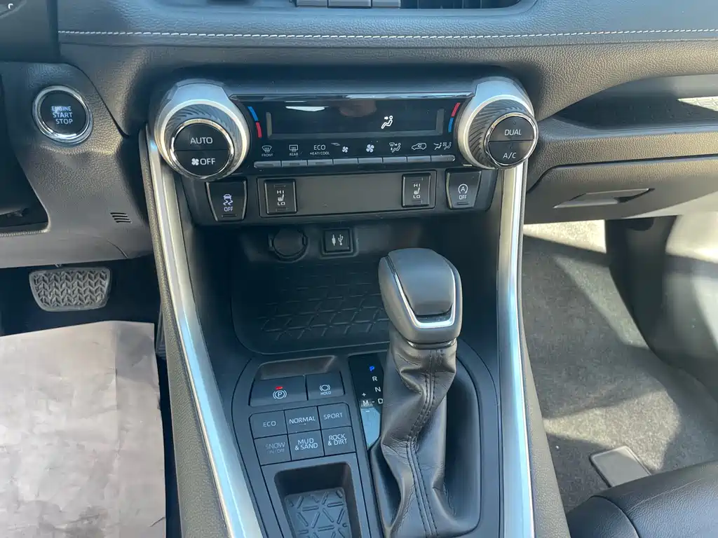 TOYOTA RAV4 RONGFANG