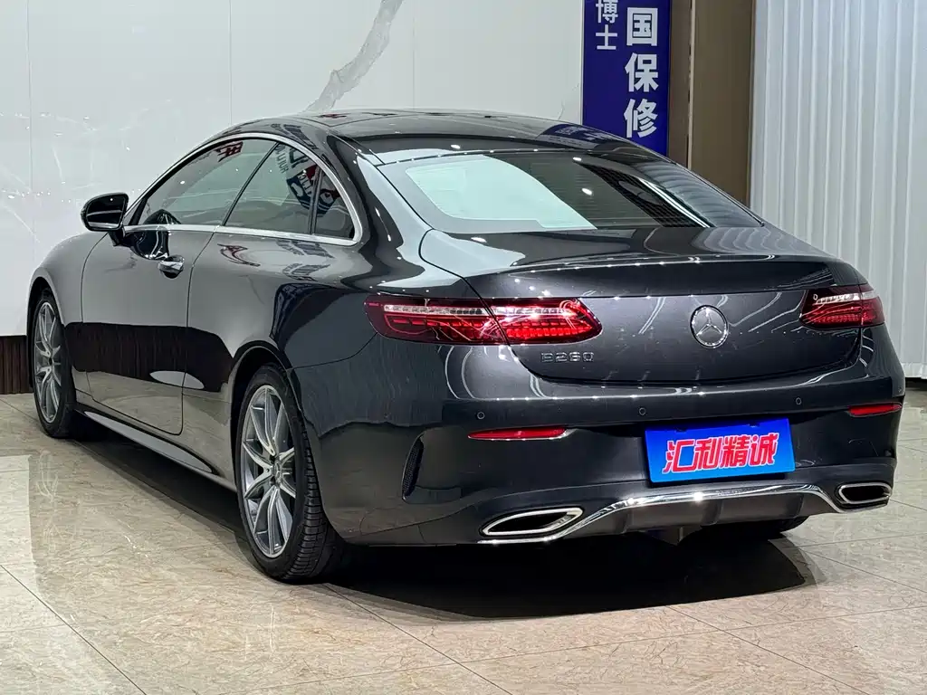 Mercedes-Benz E-Class (Import) — миниатюра 4