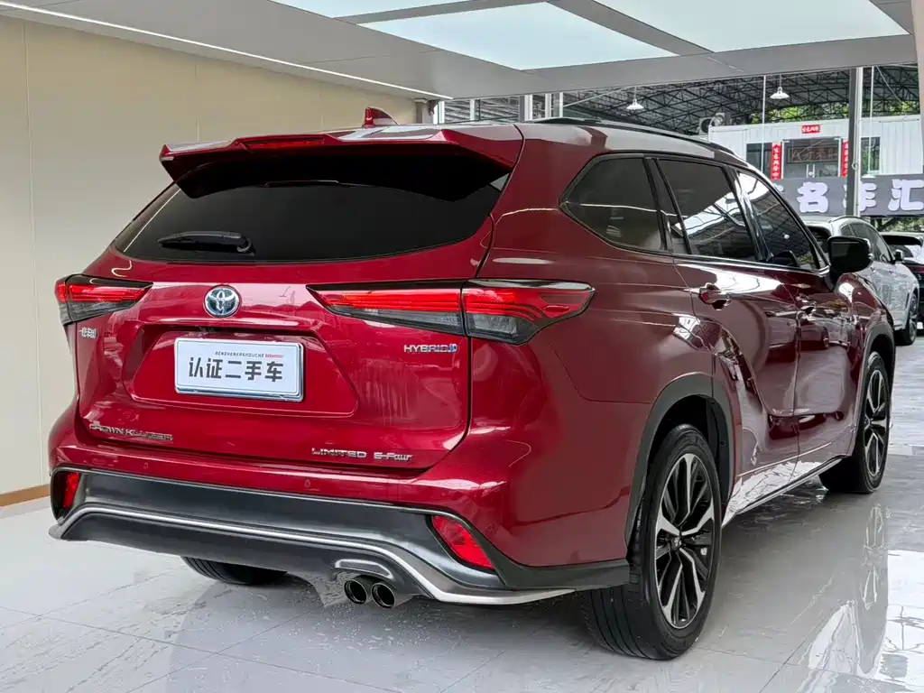Toyota Crown Kluger — миниатюра 11