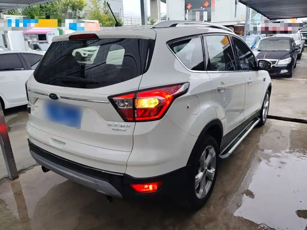 Ford Kuga — миниатюра 7