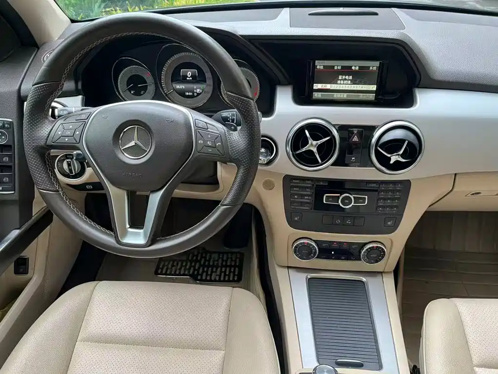 Mercedes-Benz GLK-Class — миниатюра 7