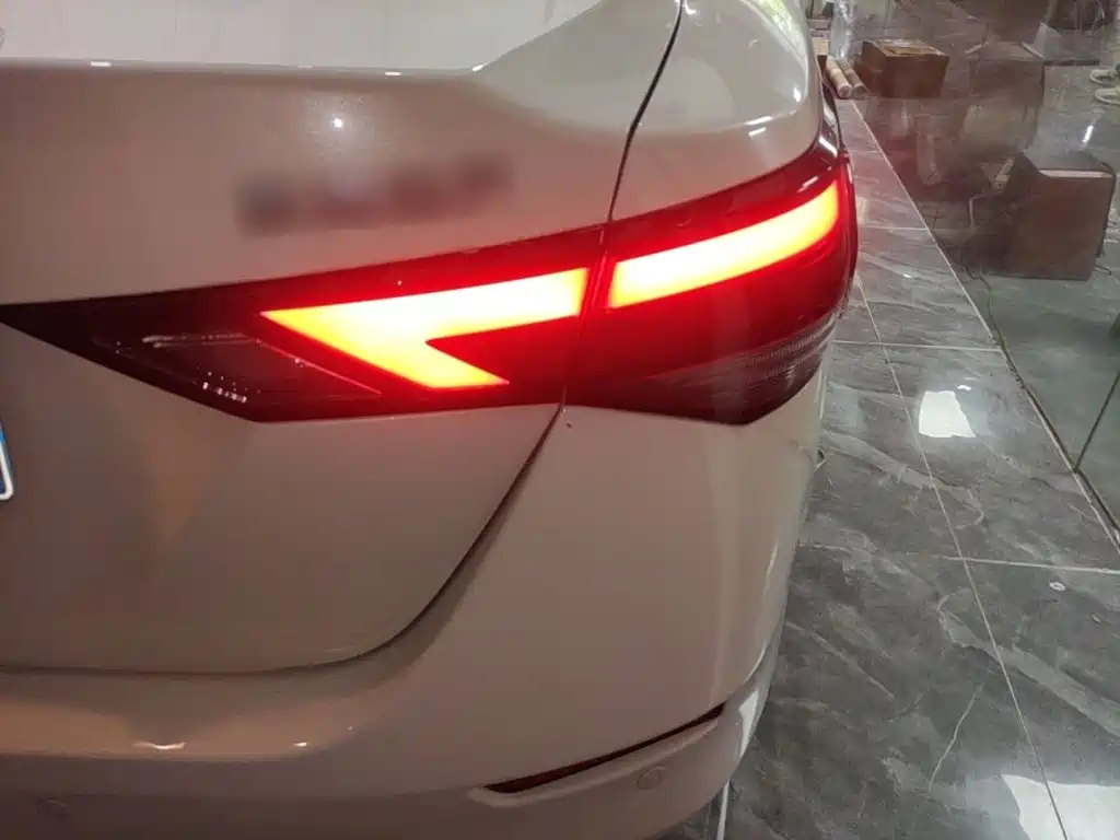 Nissan Sylphy — миниатюра 8