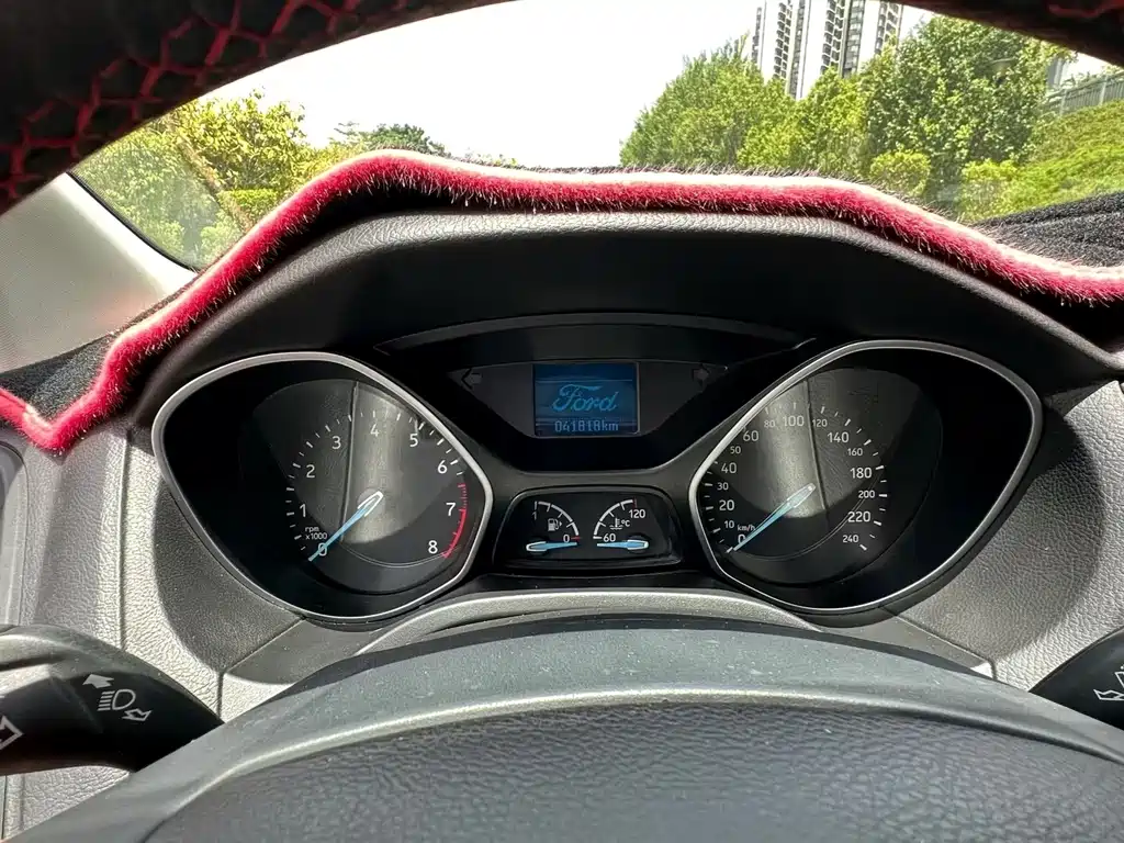 Ford Focus — миниатюра 5