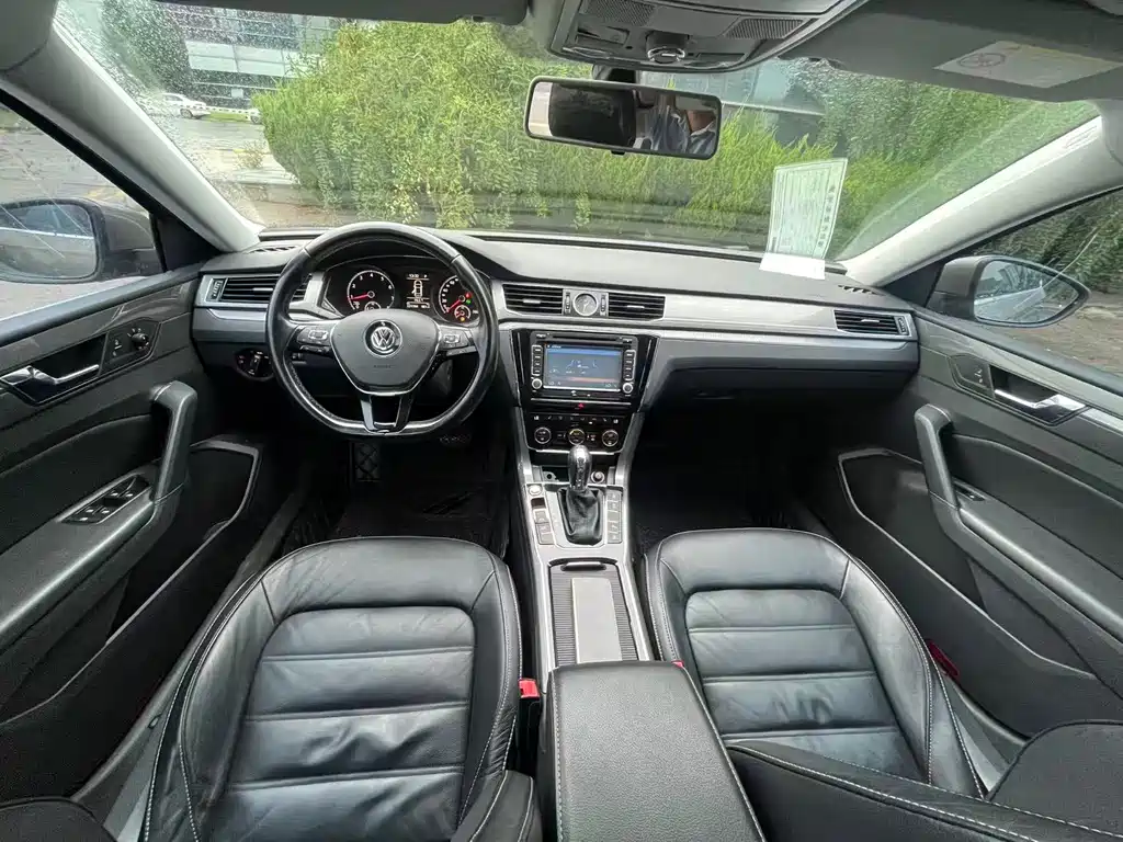 Volkswagen Passat — миниатюра 8