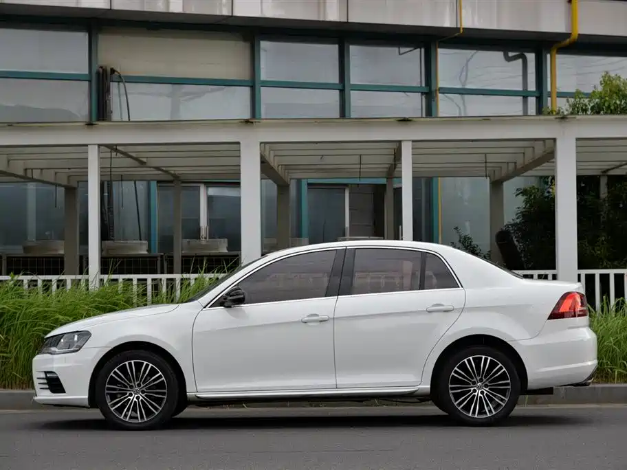 Volkswagen Bora 2015 1.4TSI AT Sportline