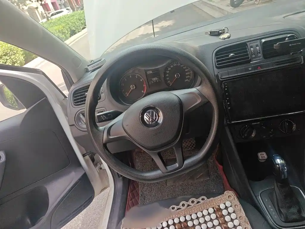 Volkswagen Polo — миниатюра 3