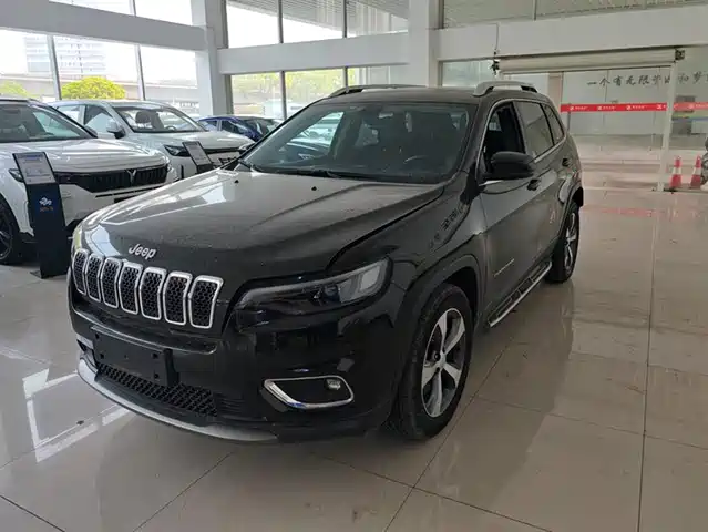JEEP FREE LIGHT 2022