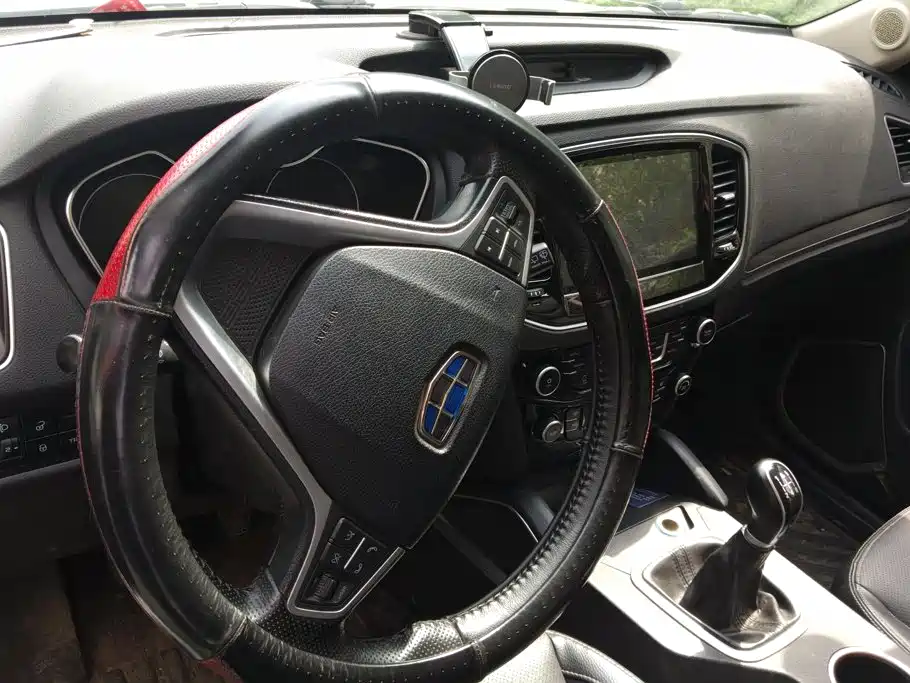 Geely Vision X6 — миниатюра 12