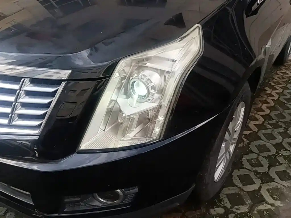 Cadillac SRX — миниатюра 24