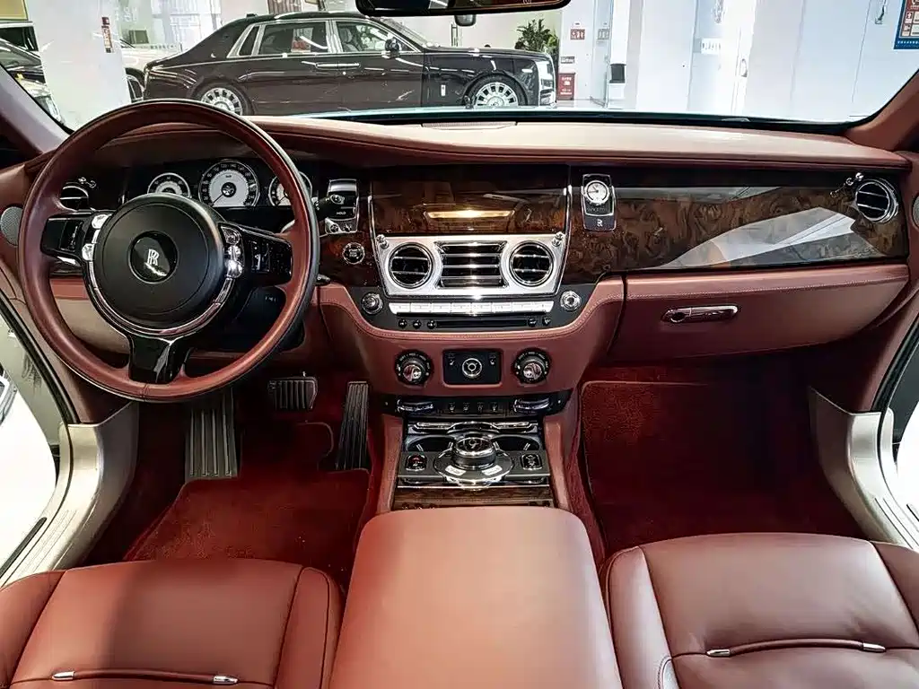 Rolls-Royce Wraith — миниатюра 8