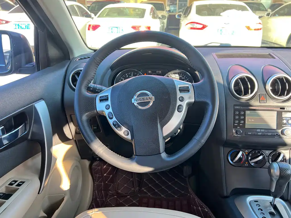 Nissan Qashqai — миниатюра 14