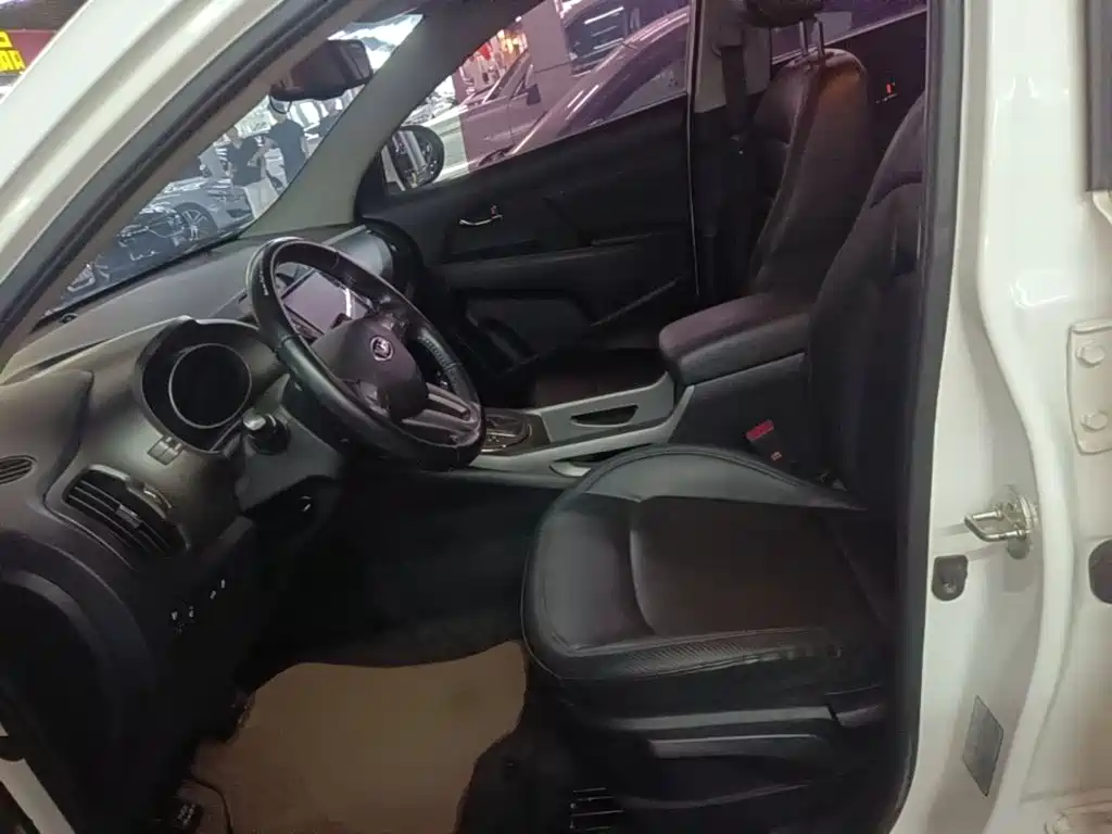 Kia Sportage — миниатюра 15