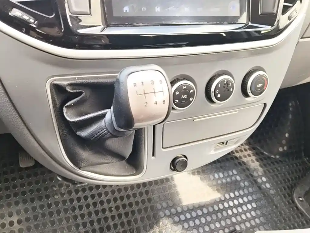 Maxus V80 — миниатюра 19