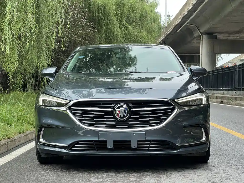 Buick LaCrosse — миниатюра 2