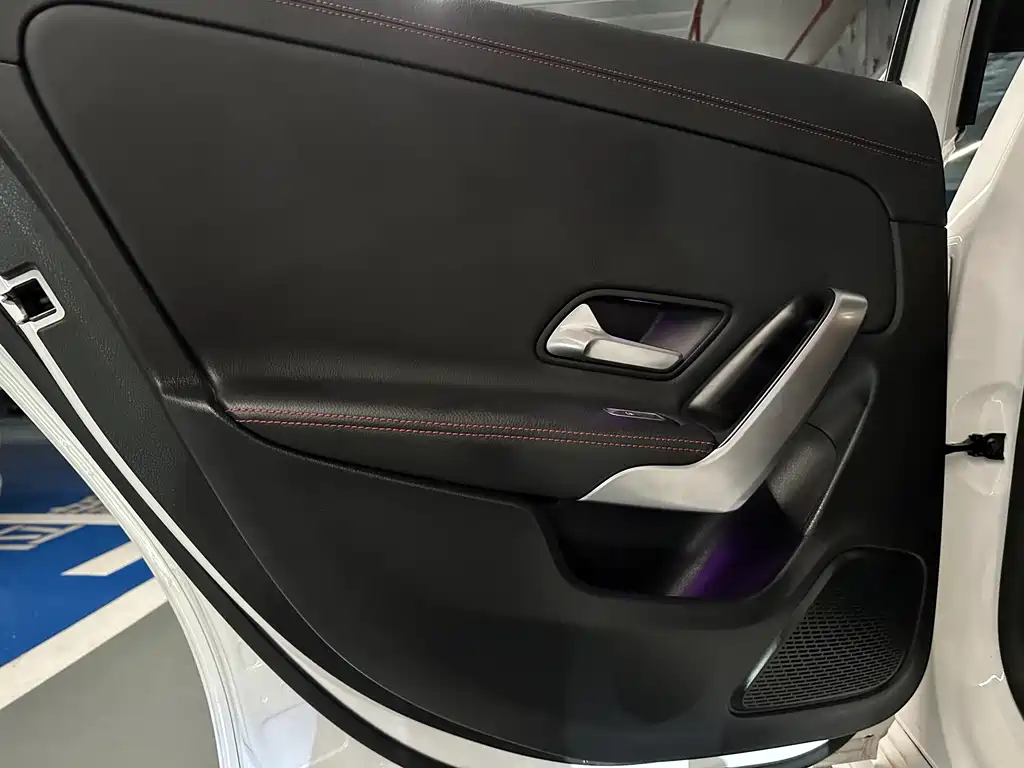Mercedes-Benz A-Class — миниатюра 16