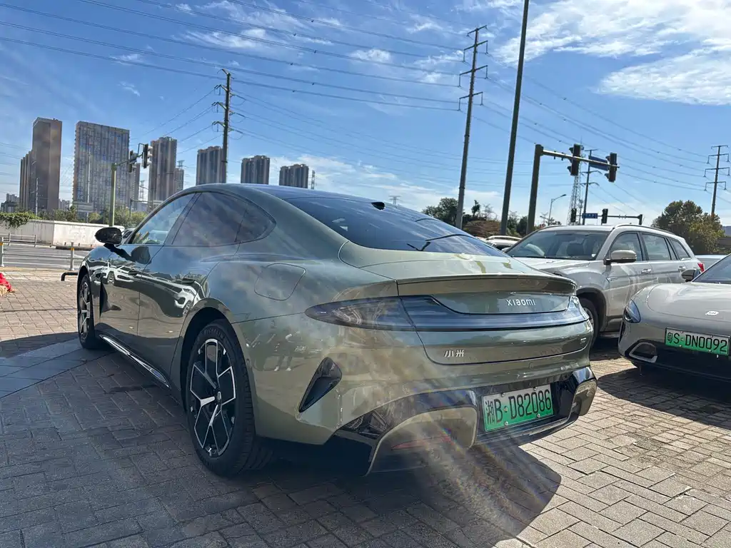 XIAOMI CAR XIAOMI SU7