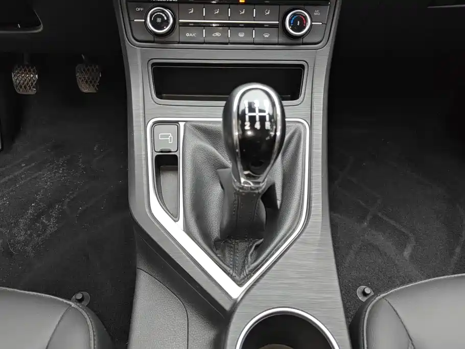 Geely Vision — миниатюра 16