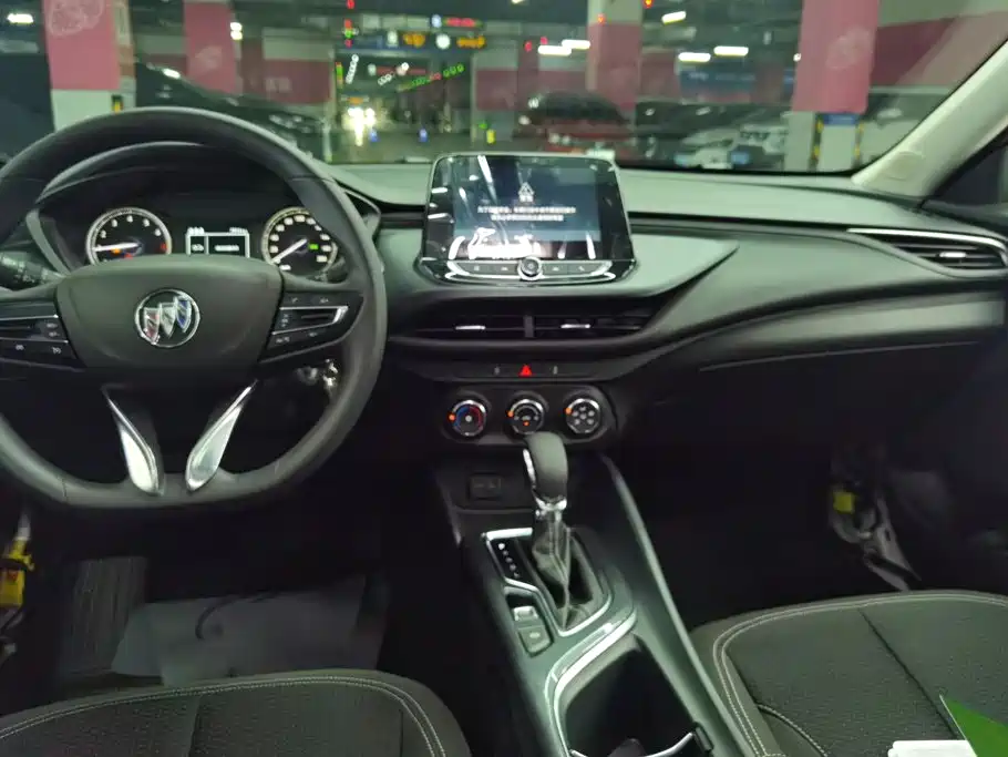 Buick Verano — миниатюра 12