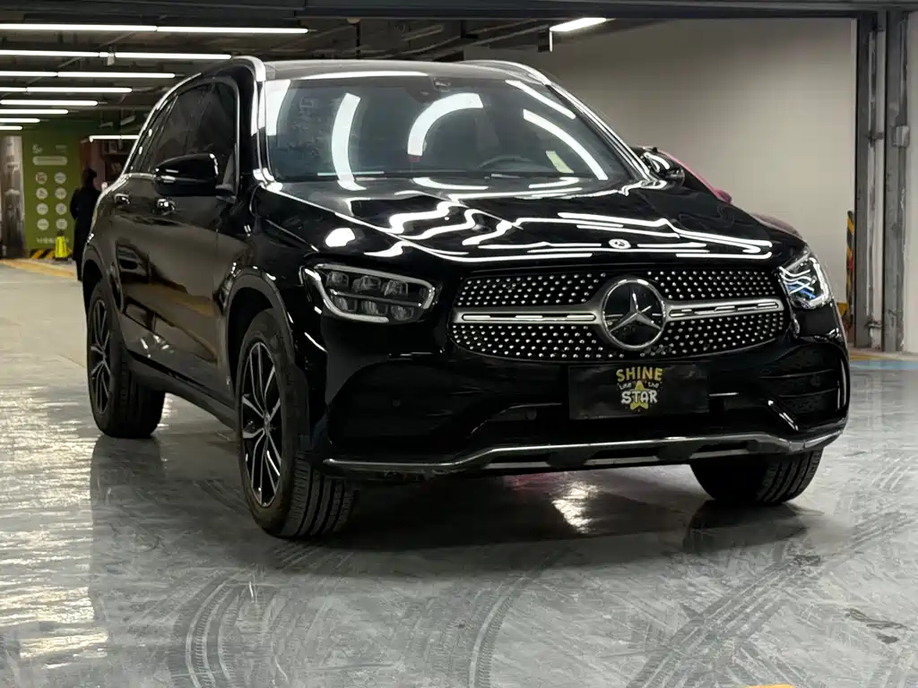 MERCEDES-BENZ GLC