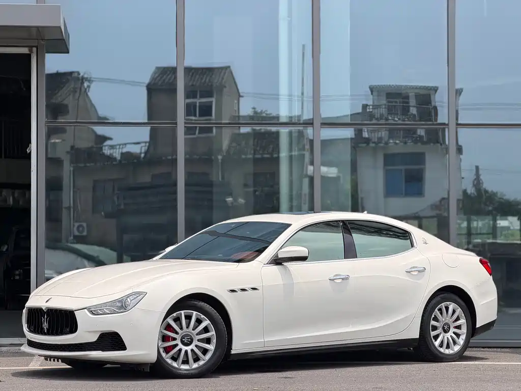 Купить Maserati Ghibli