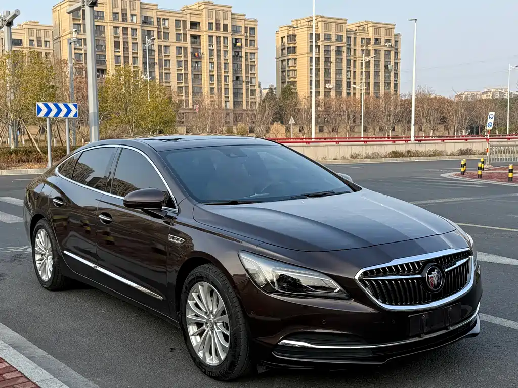BUICK LACROSSE