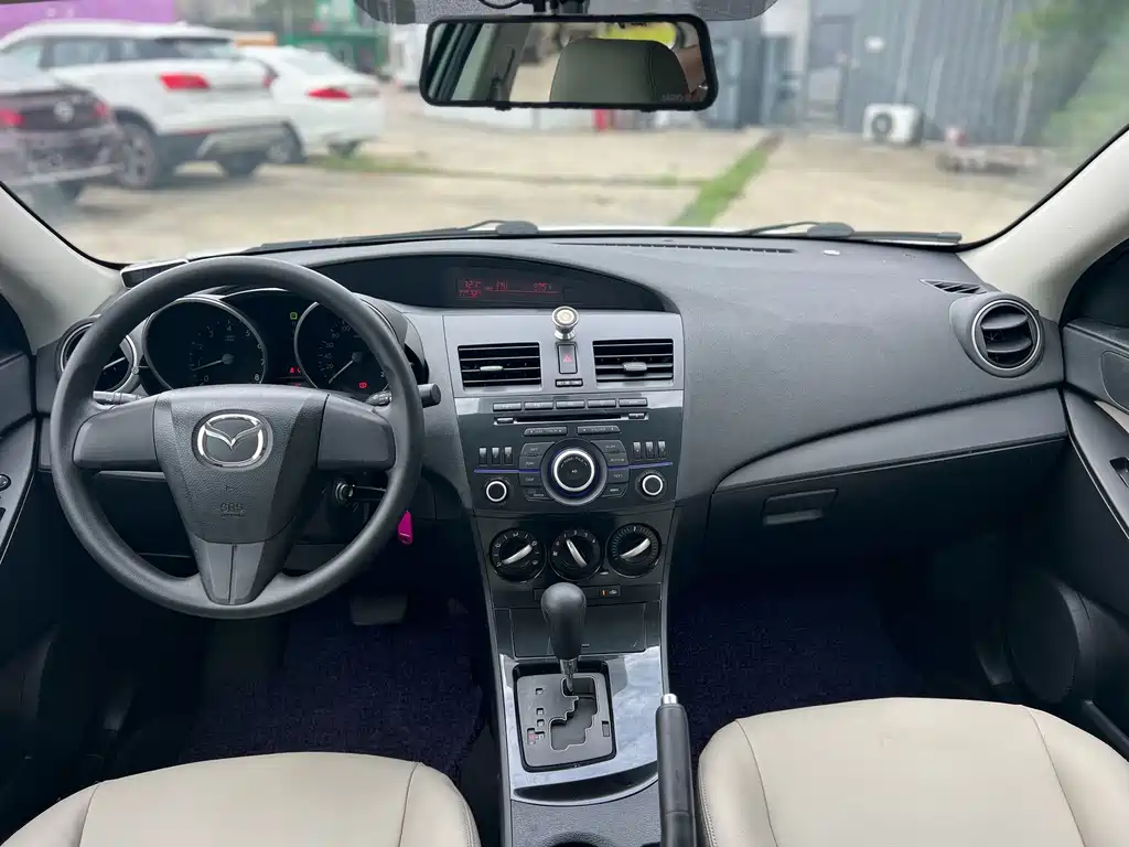Mazda 3 Xingcheng — миниатюра 5