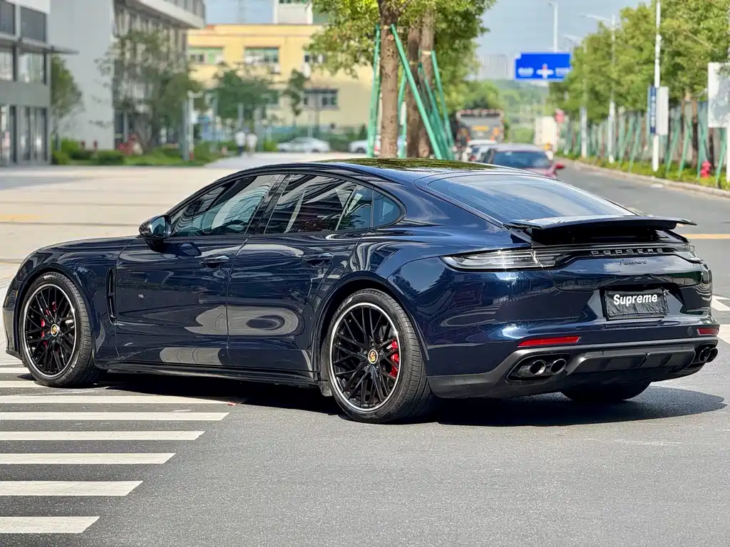 Porsche Panamera — миниатюра 8