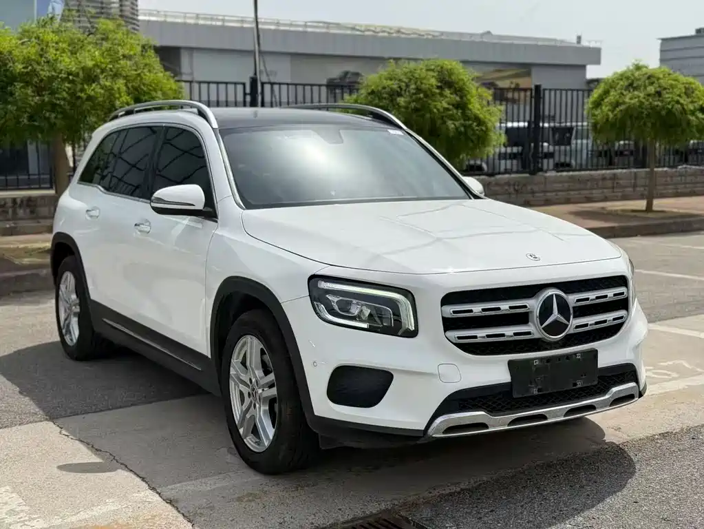 Mercedes-Benz GLB — миниатюра 3