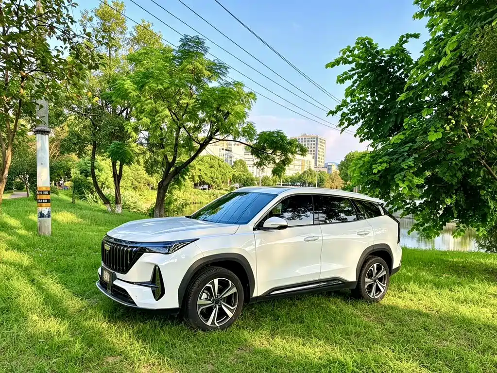 Geely Boyue L