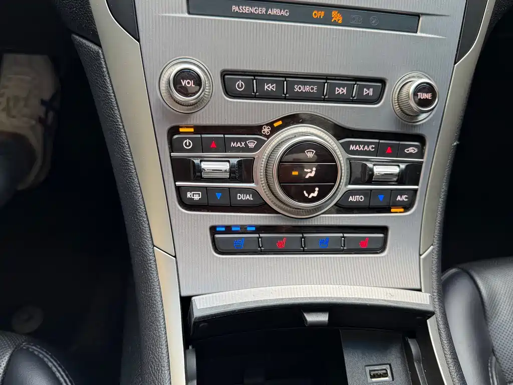 Lincoln MKZ — миниатюра 20