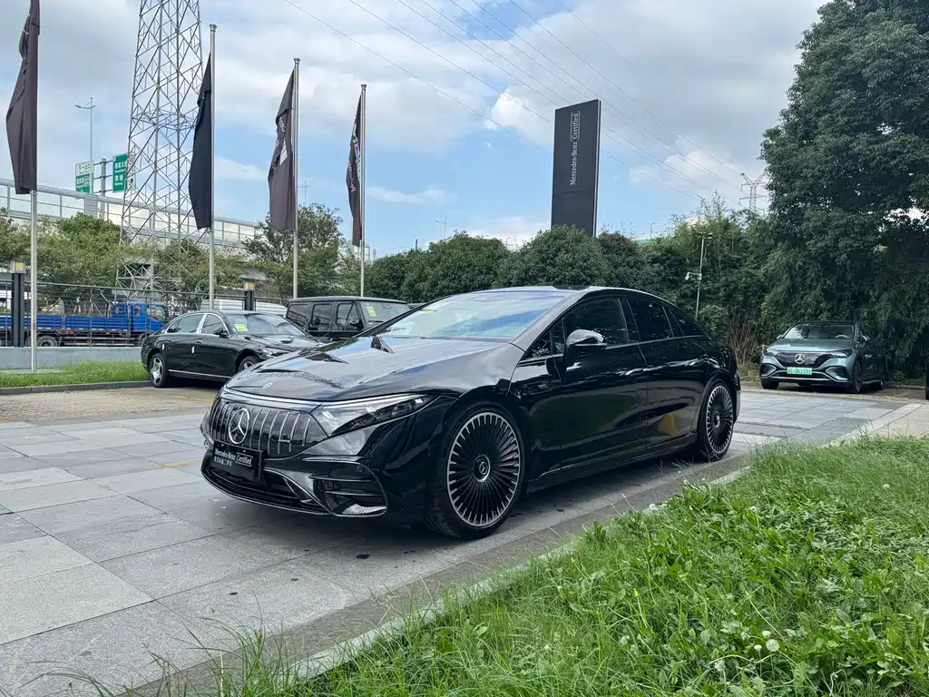 MERCEDES-BENZ EQS AMG