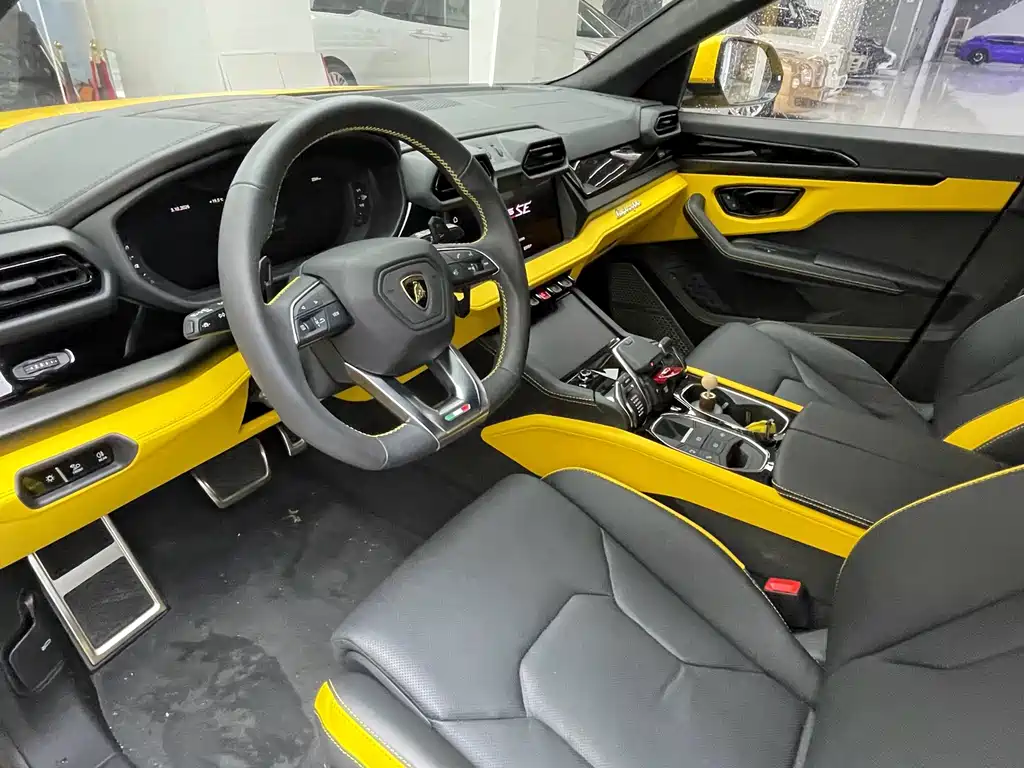 Lamborghini Urus SE — миниатюра 7