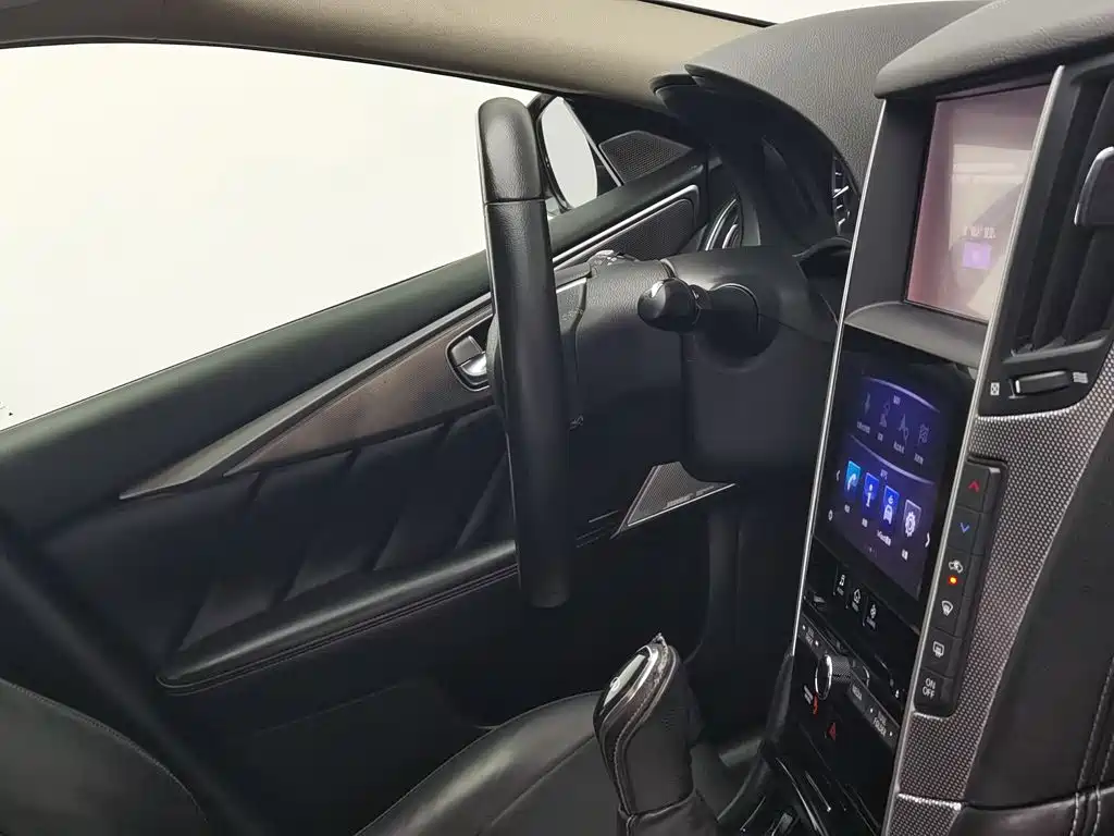 Infiniti Q50L — миниатюра 22